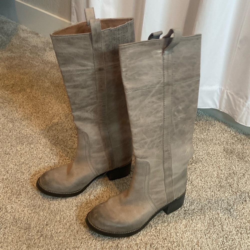 Women’s tall boots